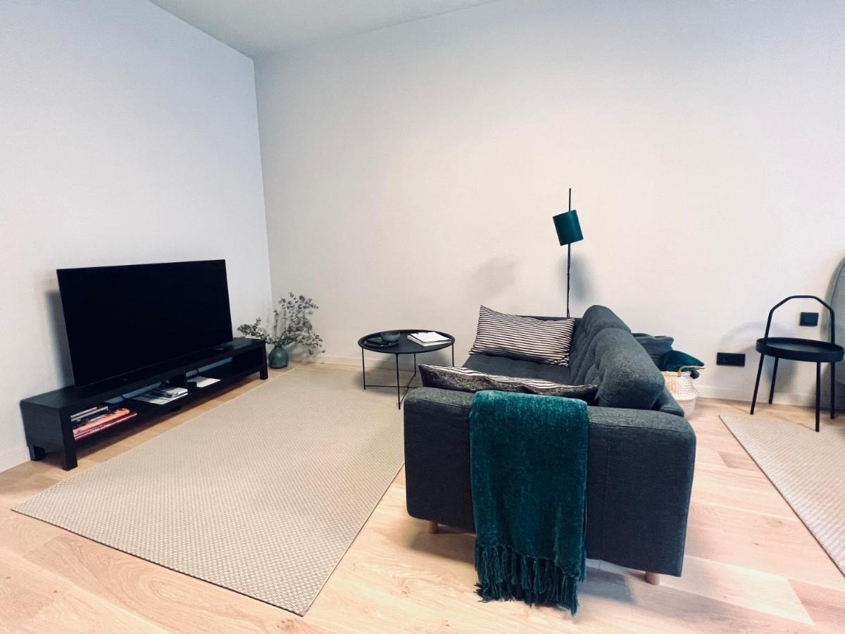 Stylish New Apartment In Riga Old Town - City Centre, Self Check-In, Walkable To Major Attractions Exteriör bild