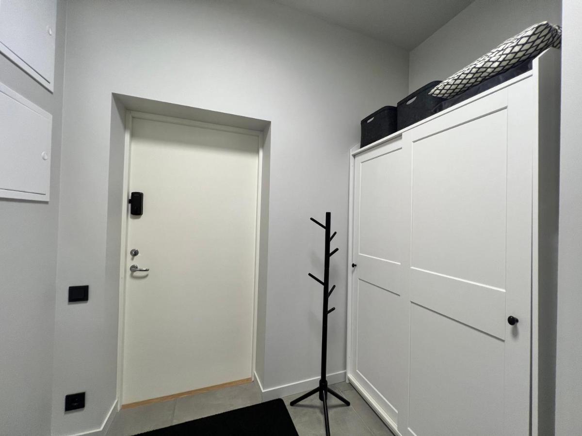 Stylish New Apartment In Riga Old Town - City Centre, Self Check-In, Walkable To Major Attractions Exteriör bild